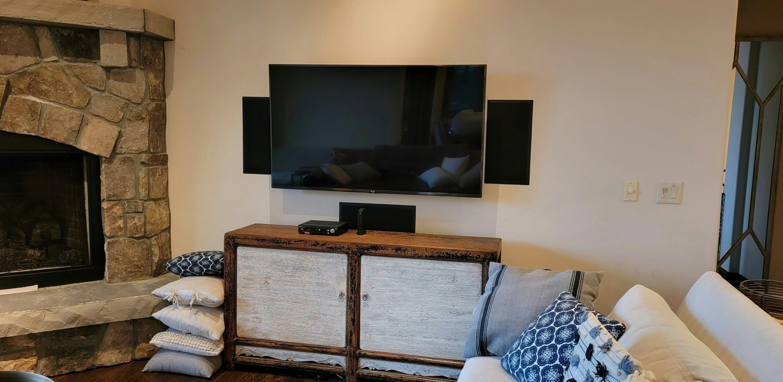 Where Should a TV Be Mounted? Finding the Right Height for Your Room